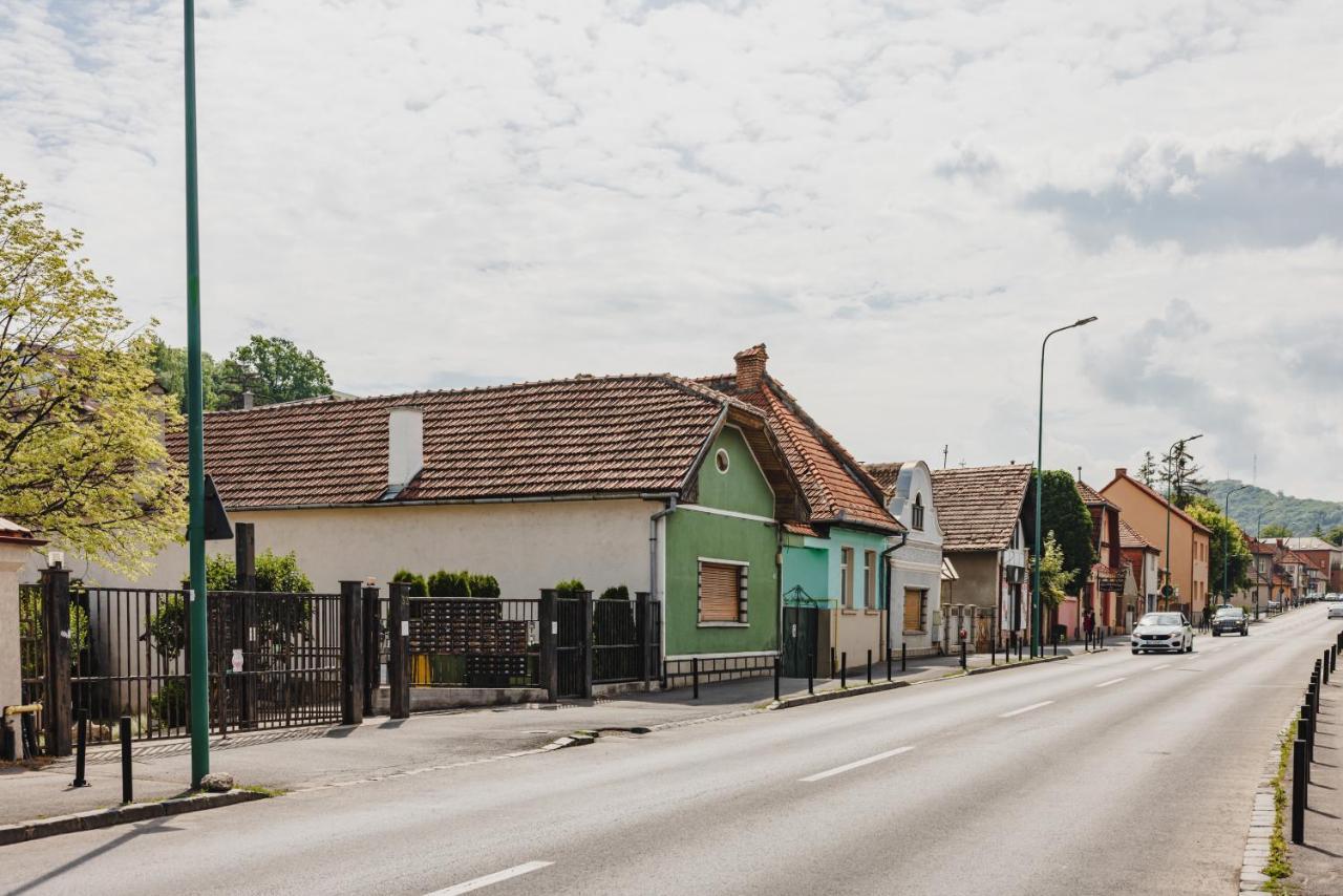 Schiller Studio 64 - Free Private Parking Braşov Eksteriør bilde